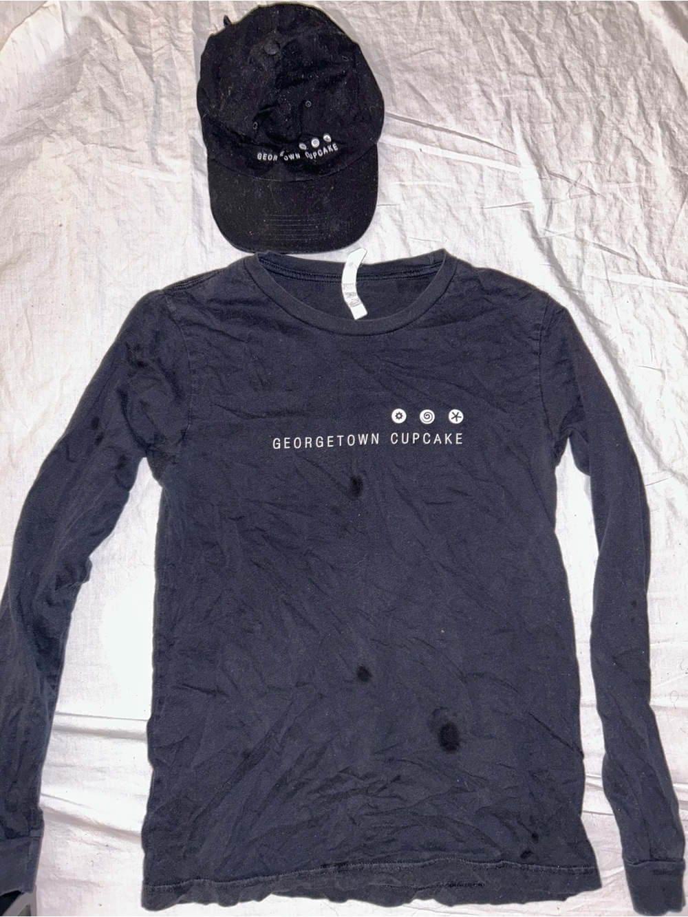 H&M Black Georgetown Cupcake Long Sleeve Tee